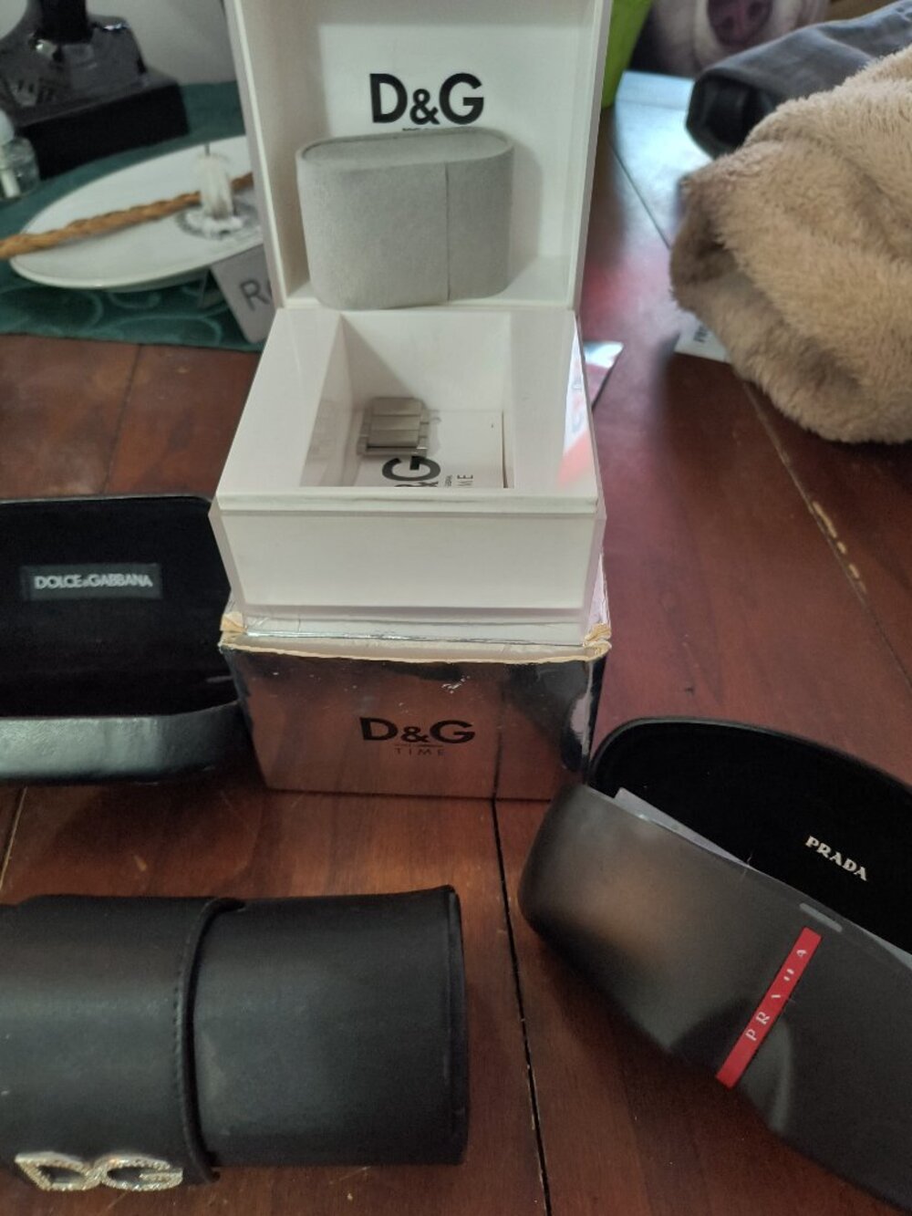 Accessories - Picture 3 of 4